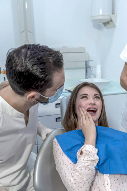Best Emergency Broken Tooth Repair in Sleepy Hollow, IL